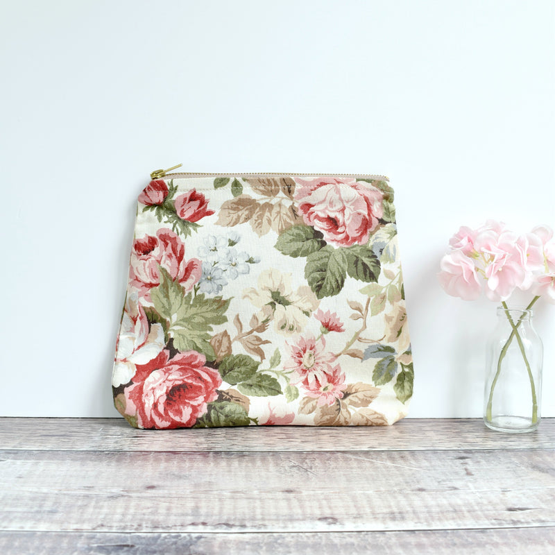 Large vintage fabric pouch, washbag, make-up bag made from cream Sanderson floral vintage fabric handmade by Stitch Galore
