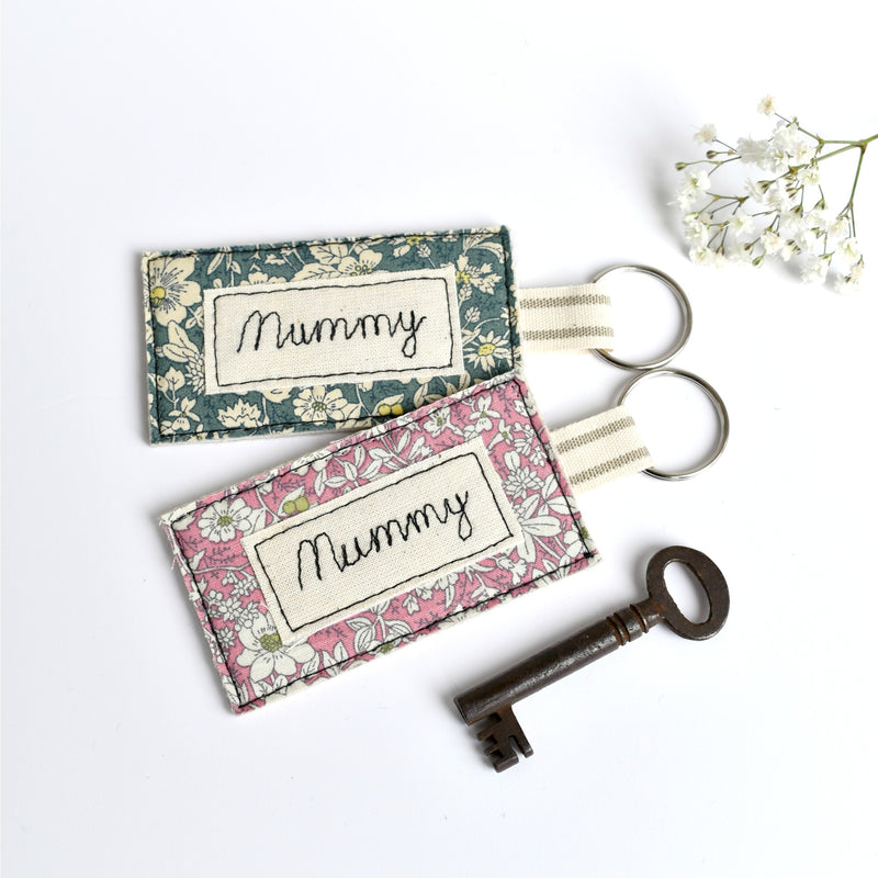 Embroidered personalised Mummy keyring, name keychain handmade by Stitch Galore 