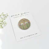 Flower badge, embroidered badge with daisies, flowers and bee handmade by Stitch Galore 